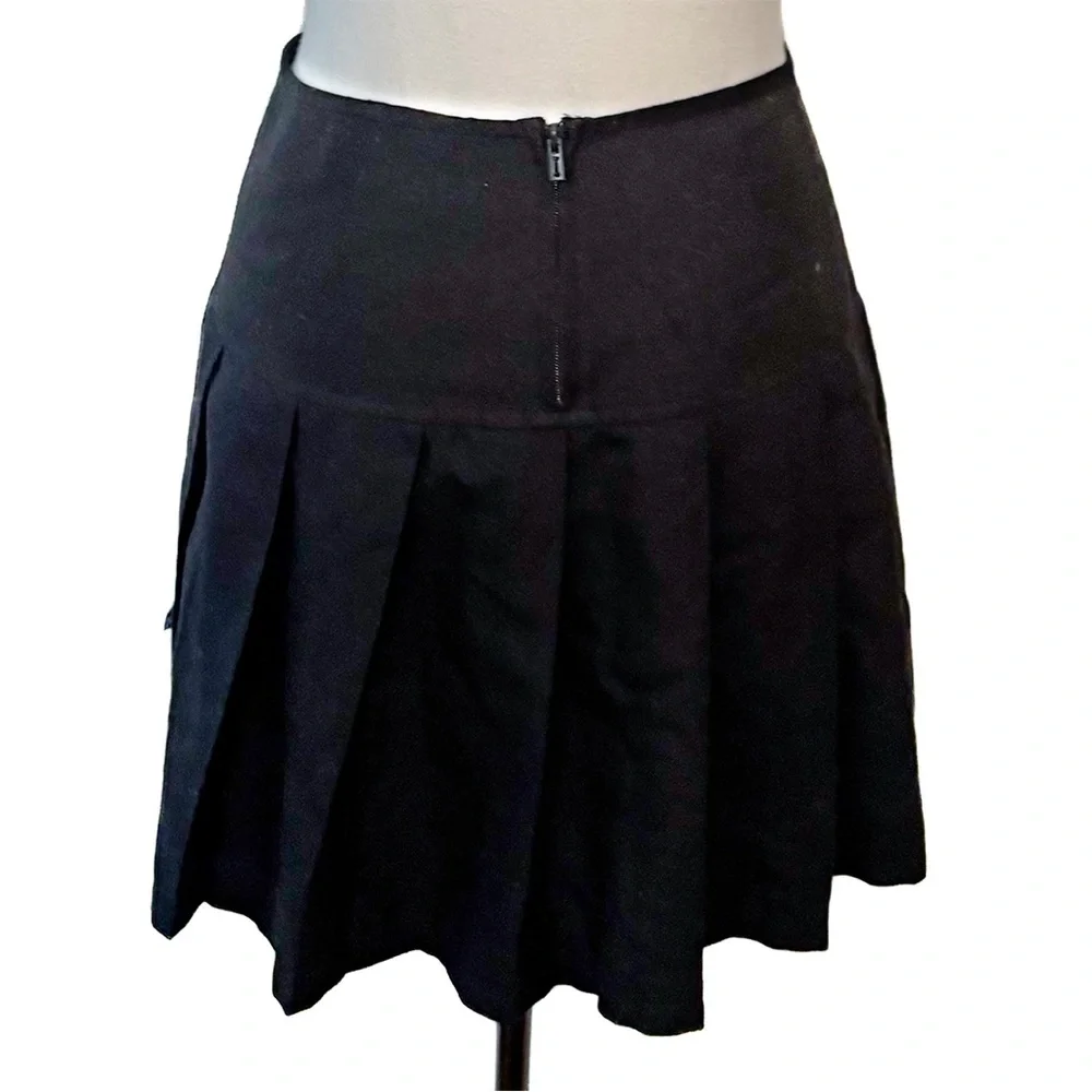 Royal Bones by Tripp Mini Skirt | Black Pleated with Chain | Size Large